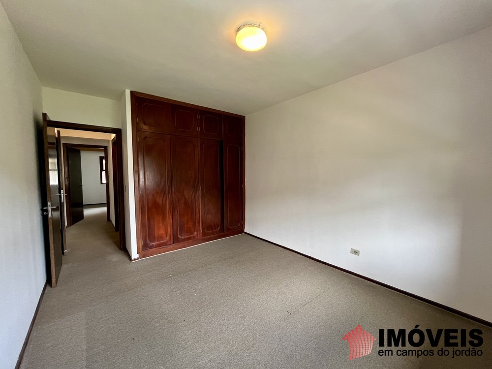 0 para Apartamentos - Venda em Campos do Jordão