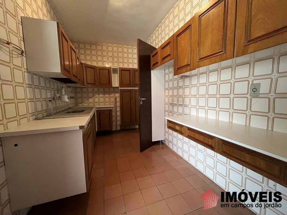 0 para Apartamentos - Venda em Campos do Jordão