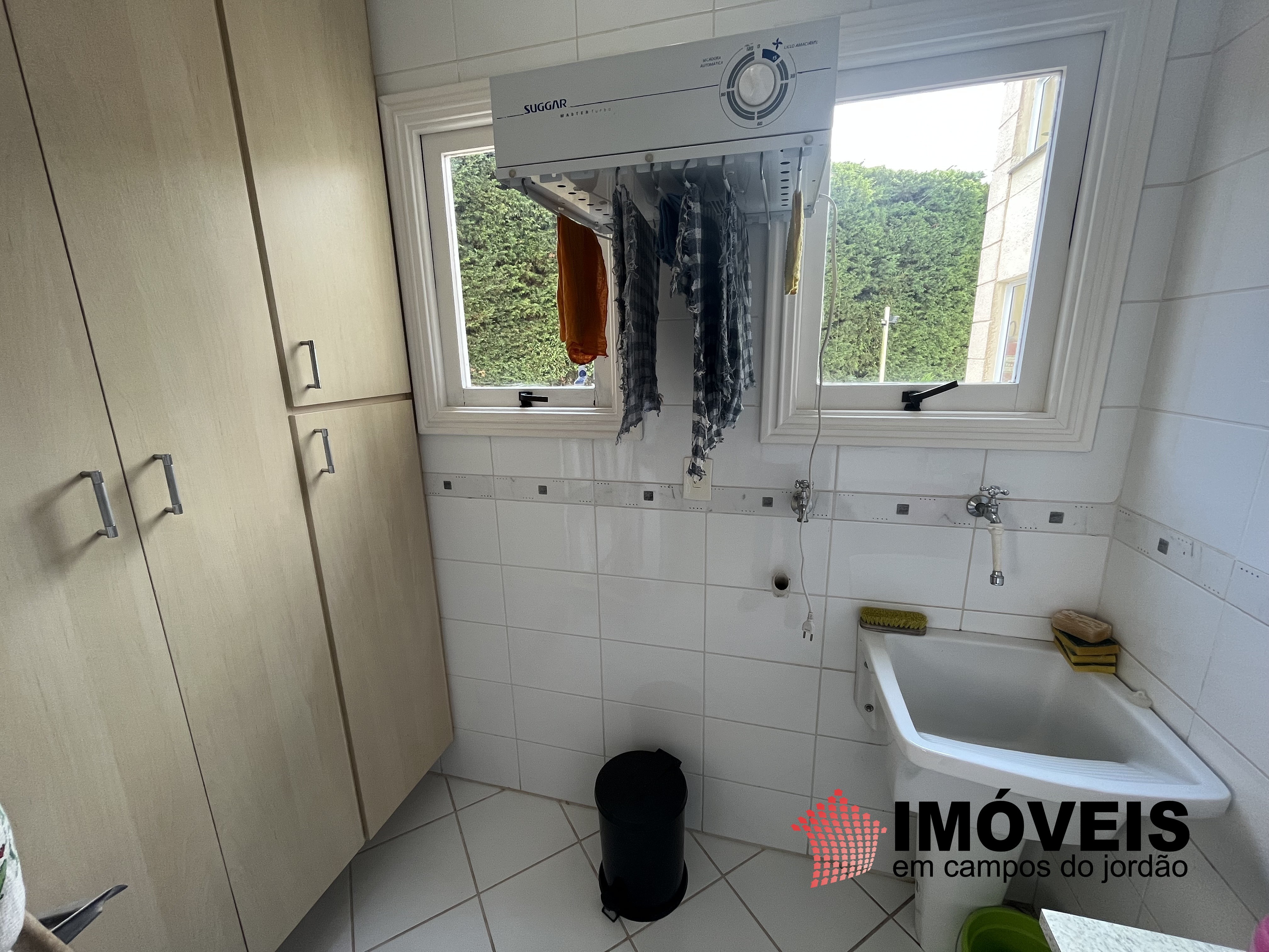0 para Apartamentos - Venda em Campos do Jordão