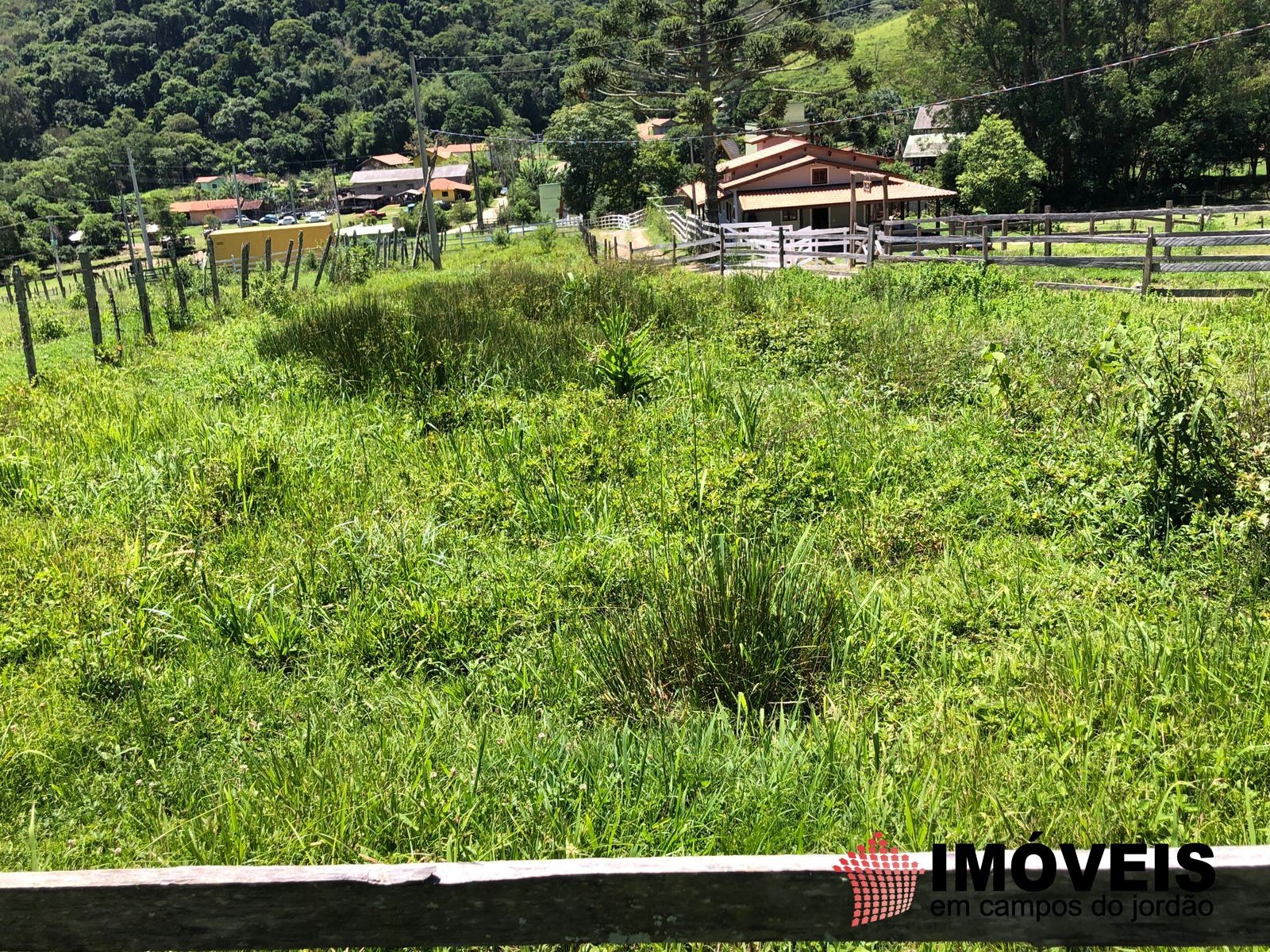 0 para Terrenos - Venda em Campos do Jordão