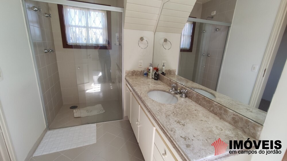 0 para Casas - Venda em Campos do Jordão