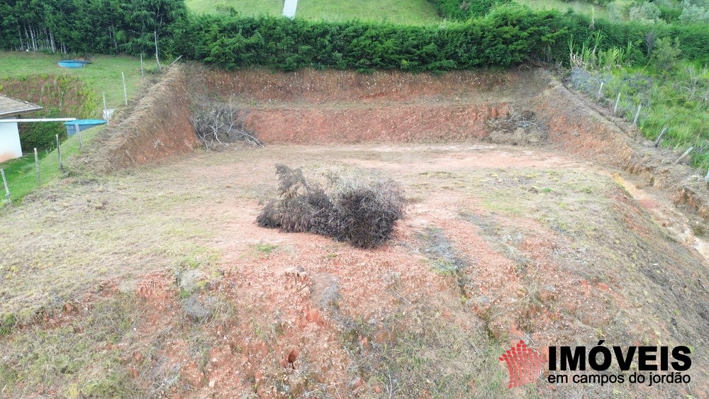 0 para Terrenos - Venda em Campos do Jordão