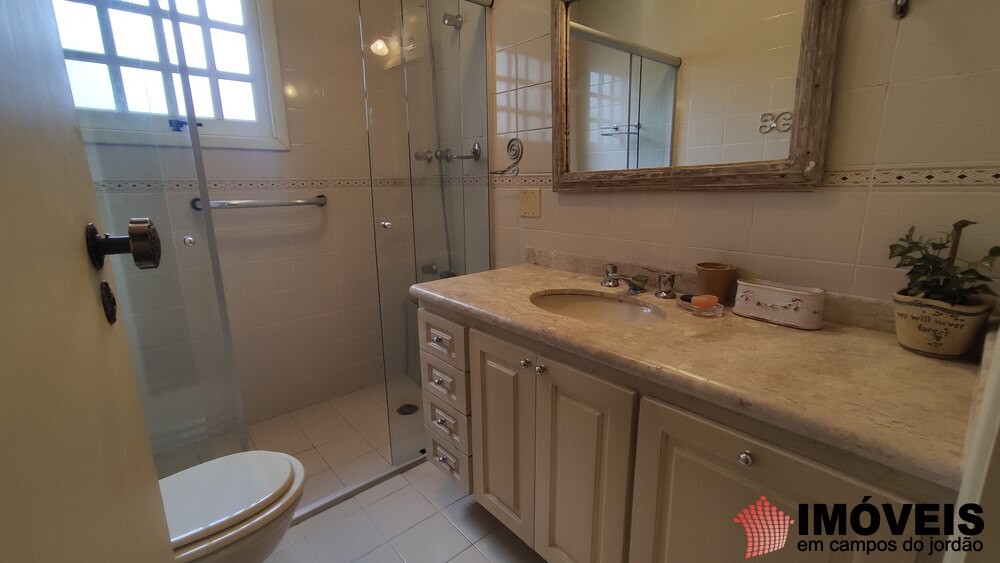 0 para Apartamentos - Venda em Campos do Jordão