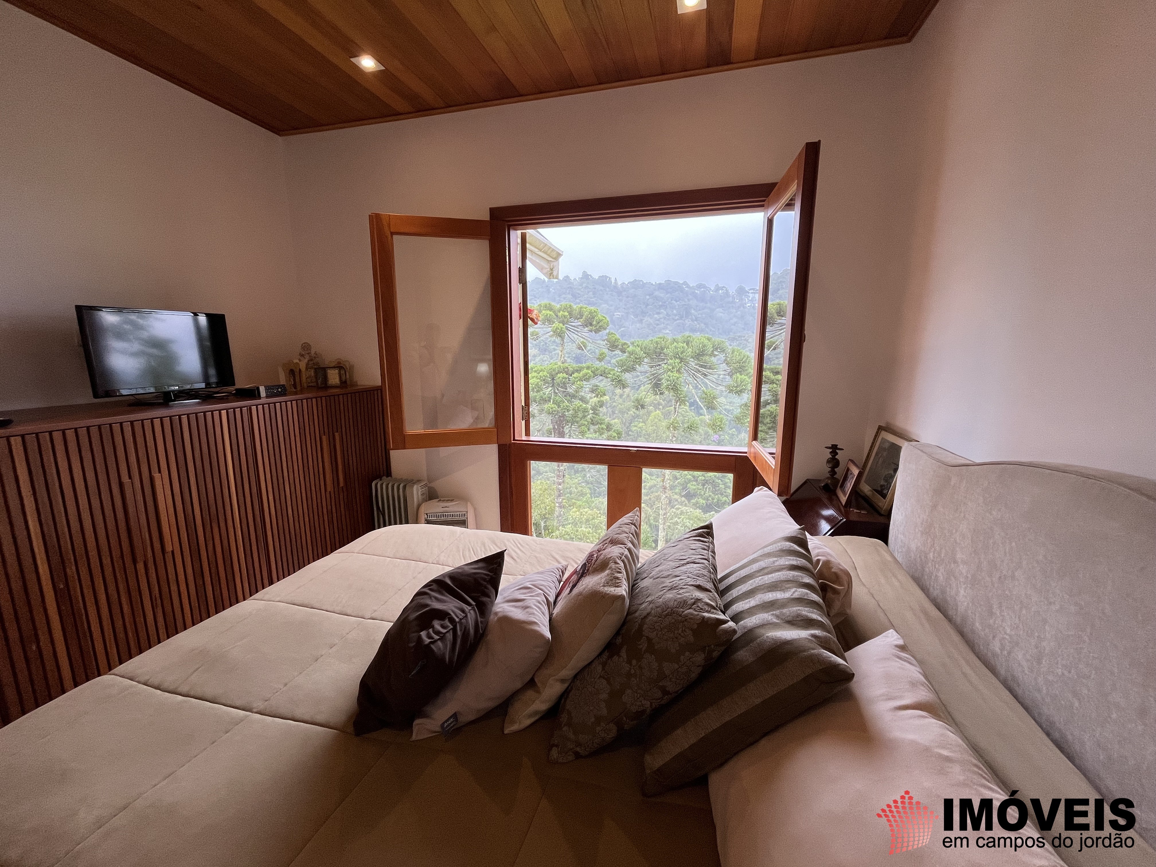 0 para Casas - Venda em Campos do Jordão