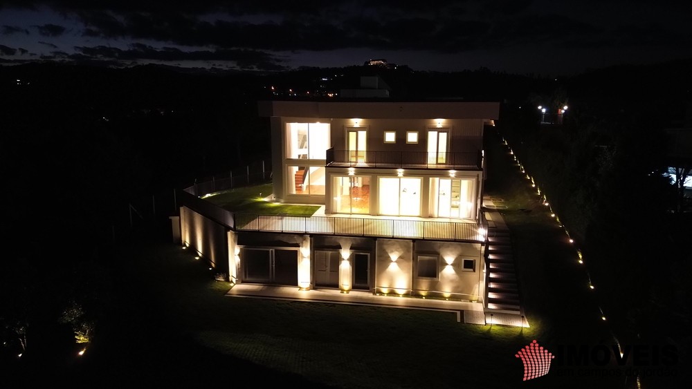 0 para Casas - Venda em Campos do Jordão
