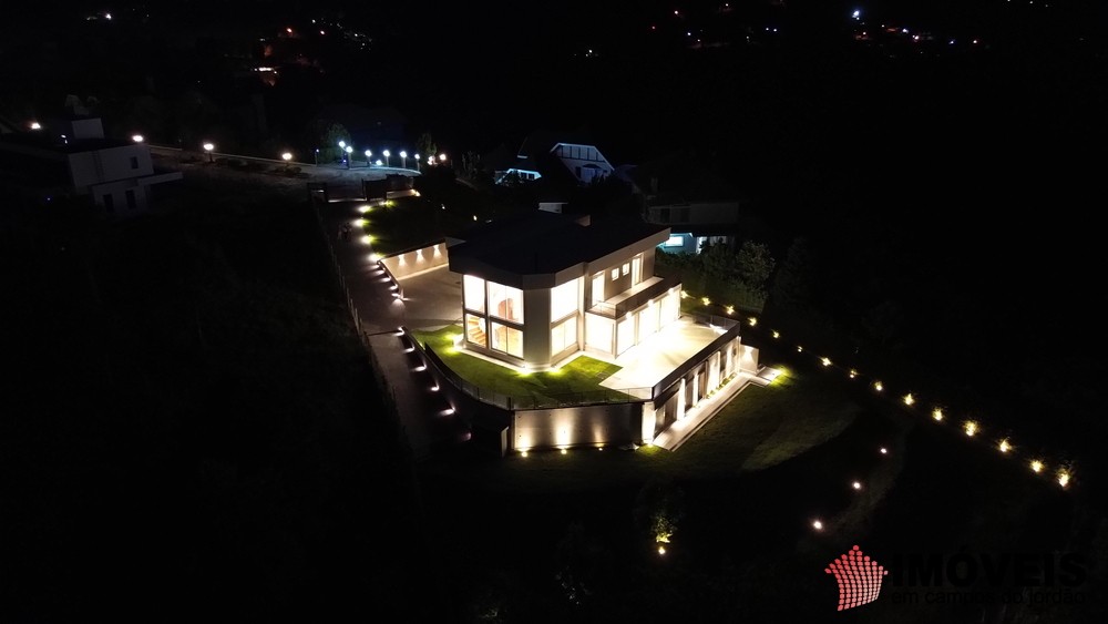 0 para Casas - Venda em Campos do Jordão