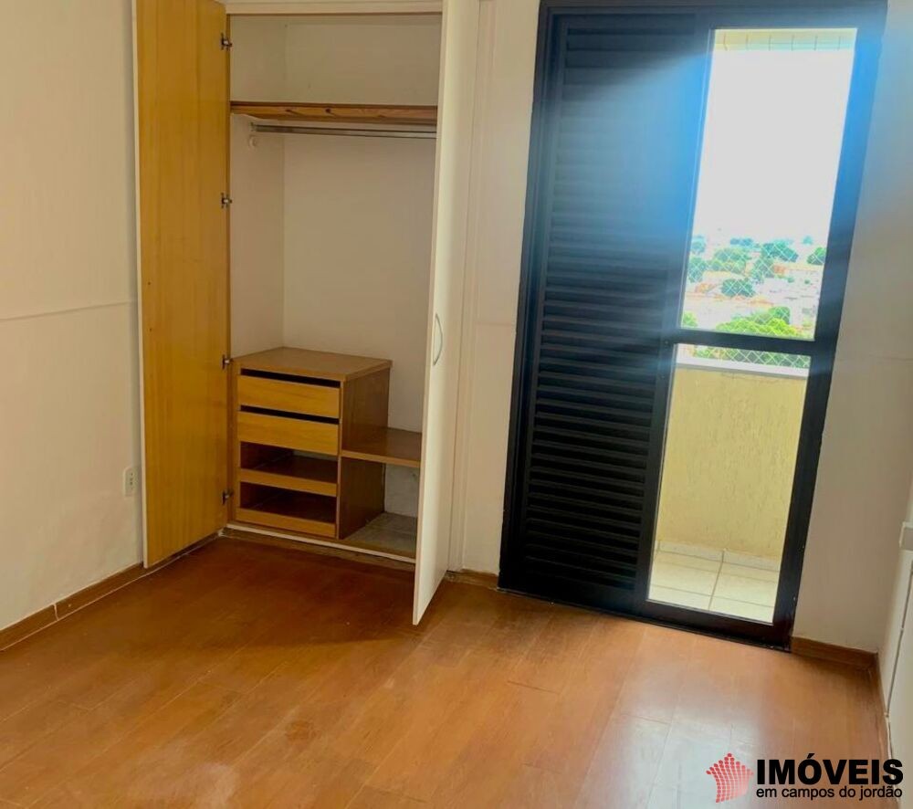 0 para Apartamentos - Venda em Campos do Jordão