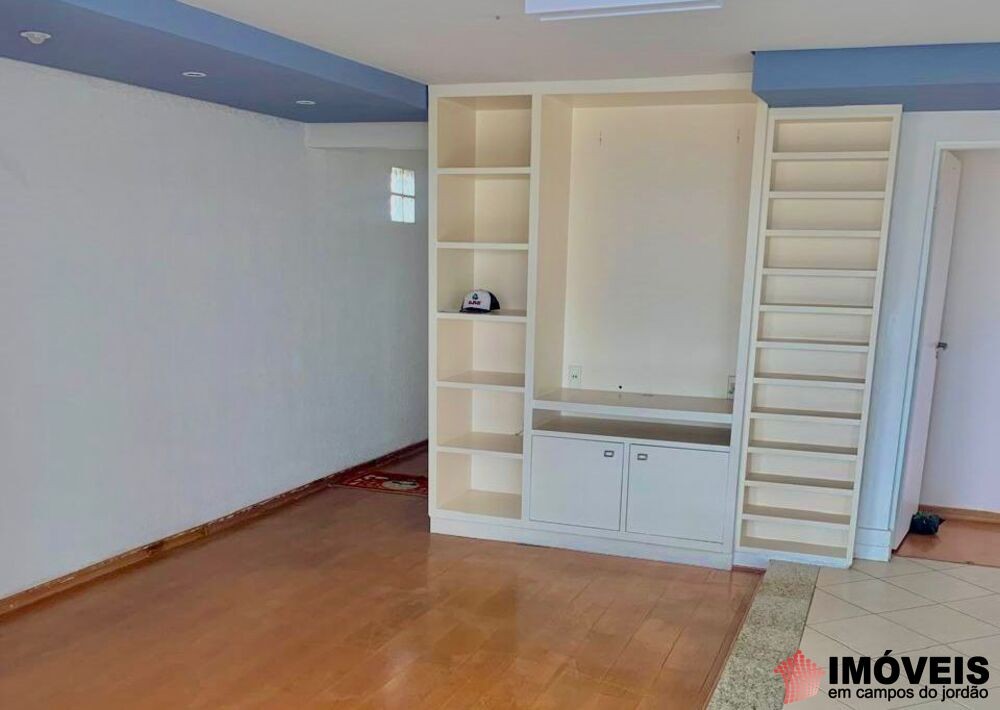 0 para Apartamentos - Venda em Campos do Jordão