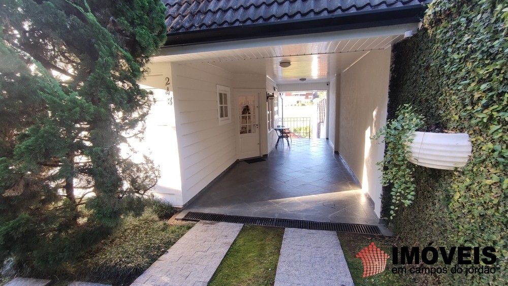0 para Casas - Venda em Campos do Jordão