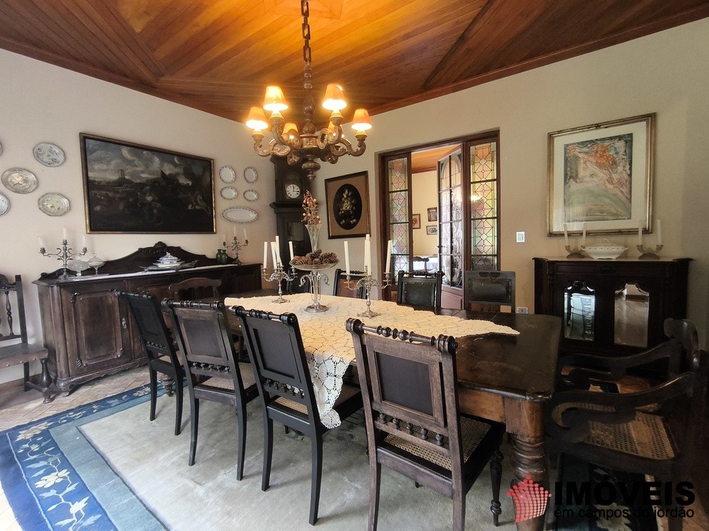 0 para Casas - Venda em Campos do Jordão