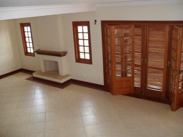 0 para Casas - Venda em Campos do Jordão