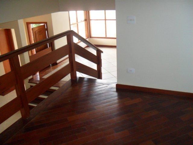 0 para Casas - Venda em Campos do Jordão