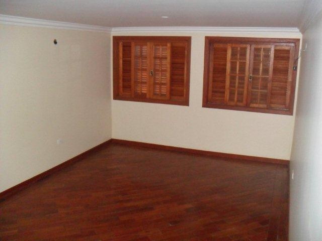0 para Casas - Venda em Campos do Jordão