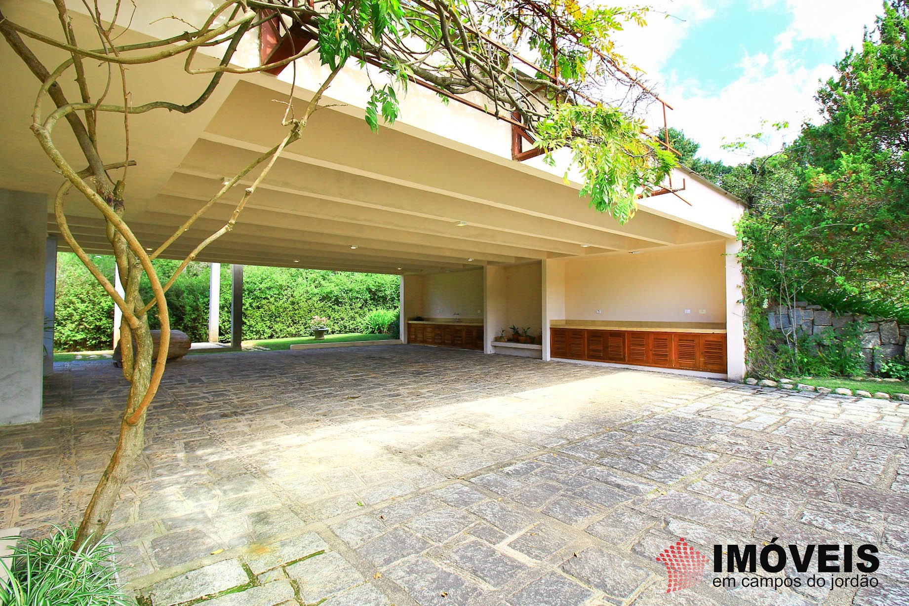 1 para Casas - Venda em Campos do Jordão