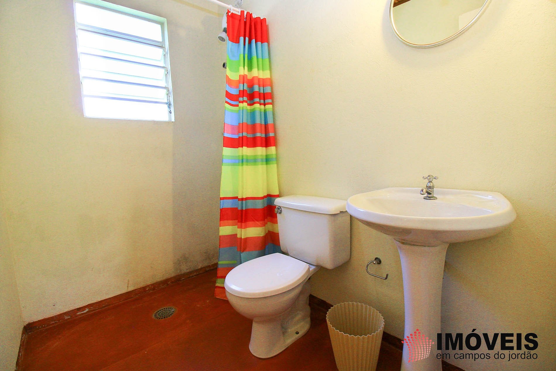 1 para Casas - Venda em Campos do Jordão