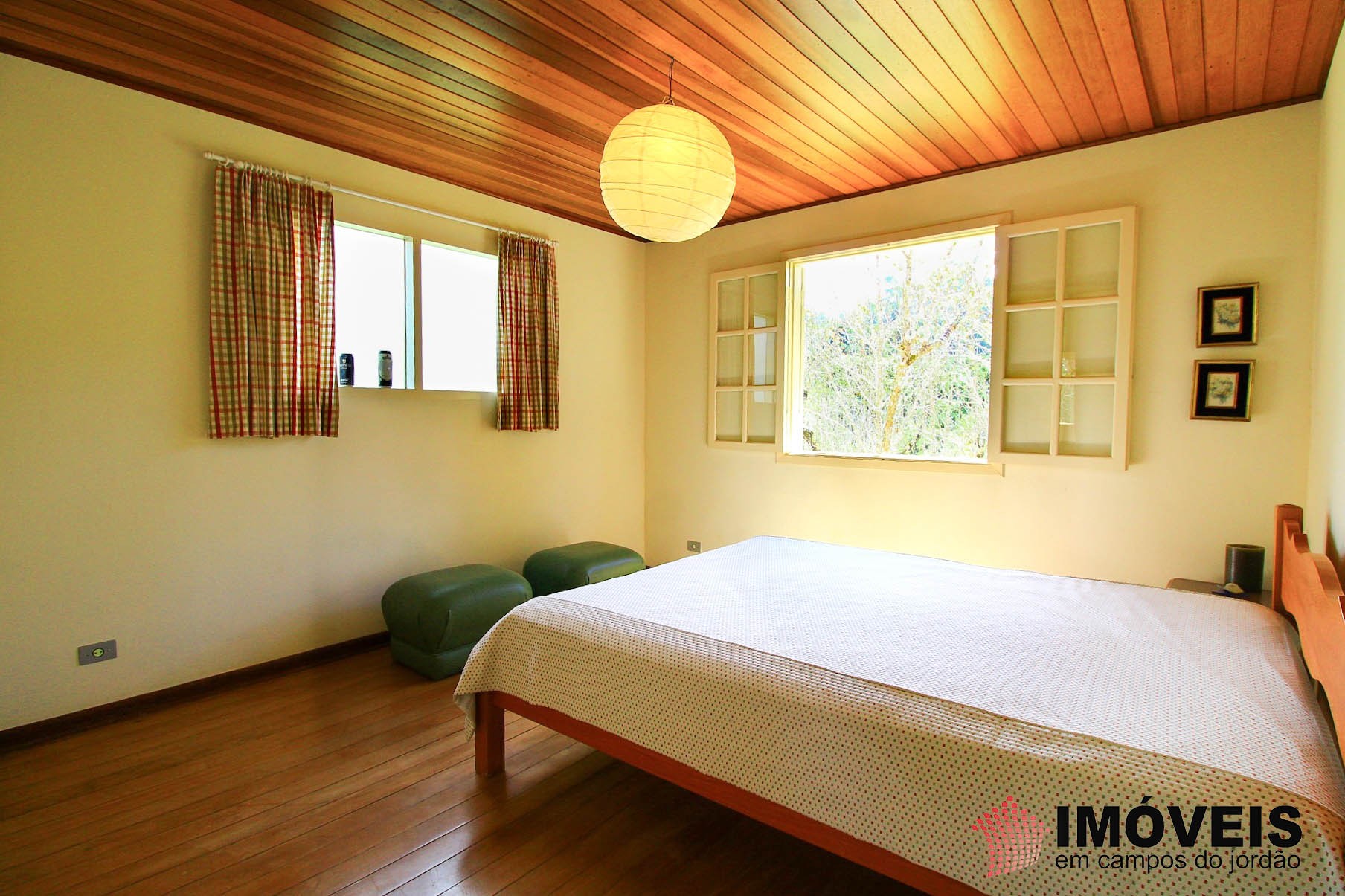 1 para Casas - Venda em Campos do Jordão