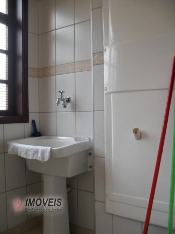 0 para Apartamentos - Venda em Campos do Jordão