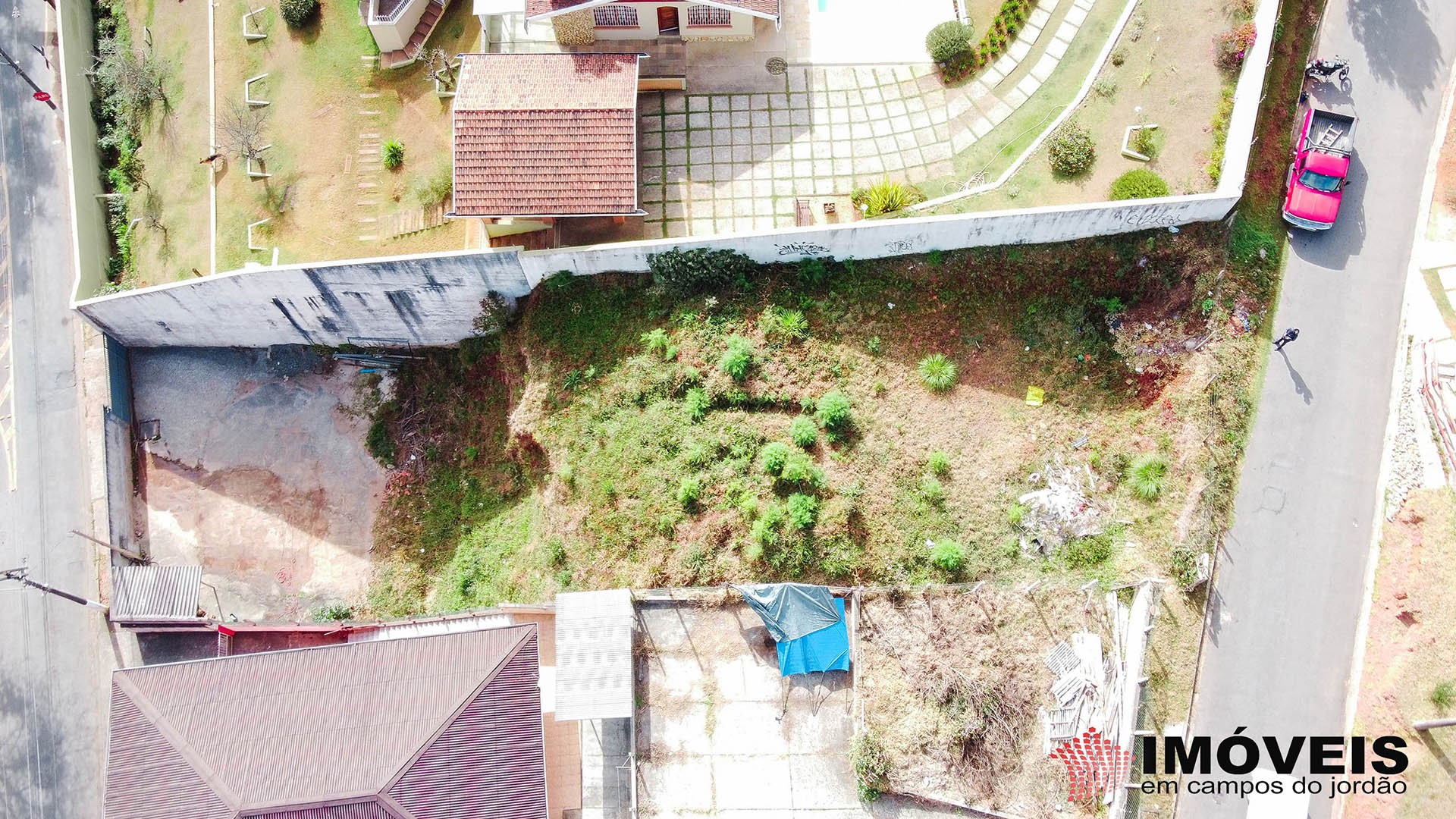 1 para Terrenos - Venda em Campos do Jordão