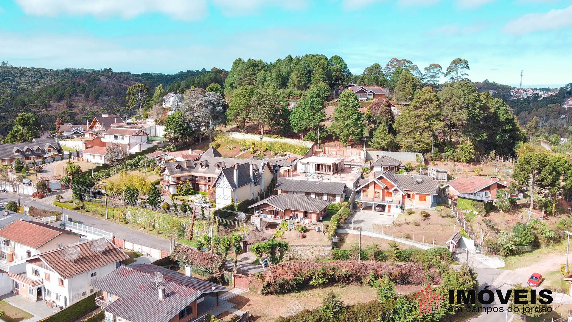 1 para Terrenos - Venda em Campos do Jordão