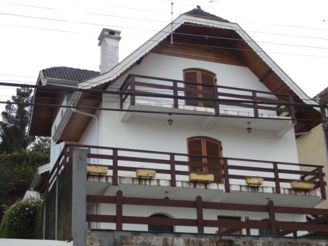 0 para Casas - Venda em Campos do Jordão
