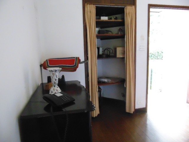 0 para Casas - Venda em Campos do Jordão