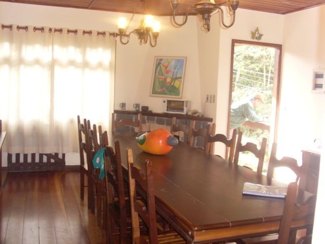 0 para Casas - Venda em Campos do Jordão